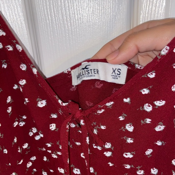 red flower dress short hollister only have 2 sets, - Picture 3 of 3